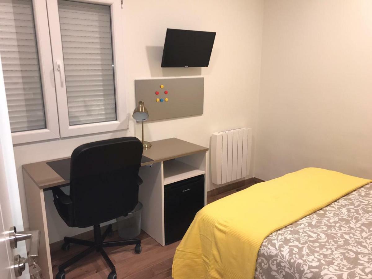 Bed and Breakfast Residencia Compostela 2 Сантьяго-де-Компостела Экстерьер фото