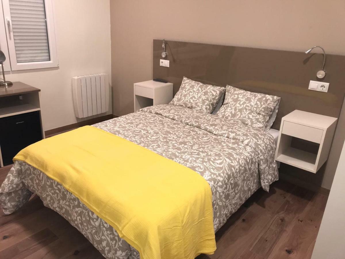 Bed and Breakfast Residencia Compostela 2 Сантьяго-де-Компостела Экстерьер фото